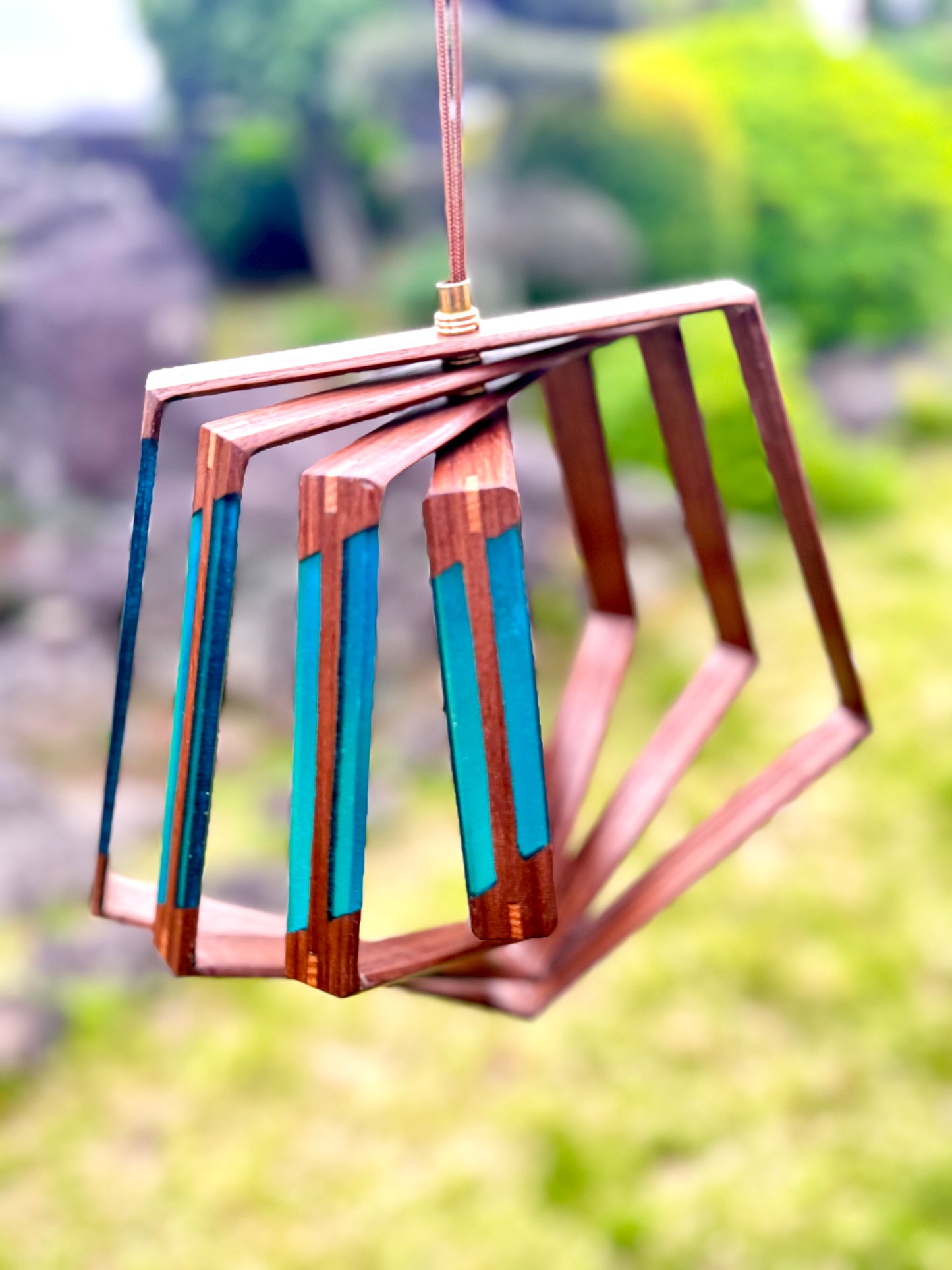 ペンタゴンシェード　Pentagonal shade